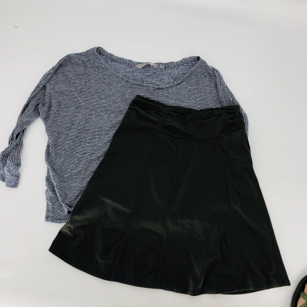 Lot of 3 Athleta Pieces 2 Tops & 1 Skirt Casual Comfort Athleisure Outfit XXS - Picture 8 of 10